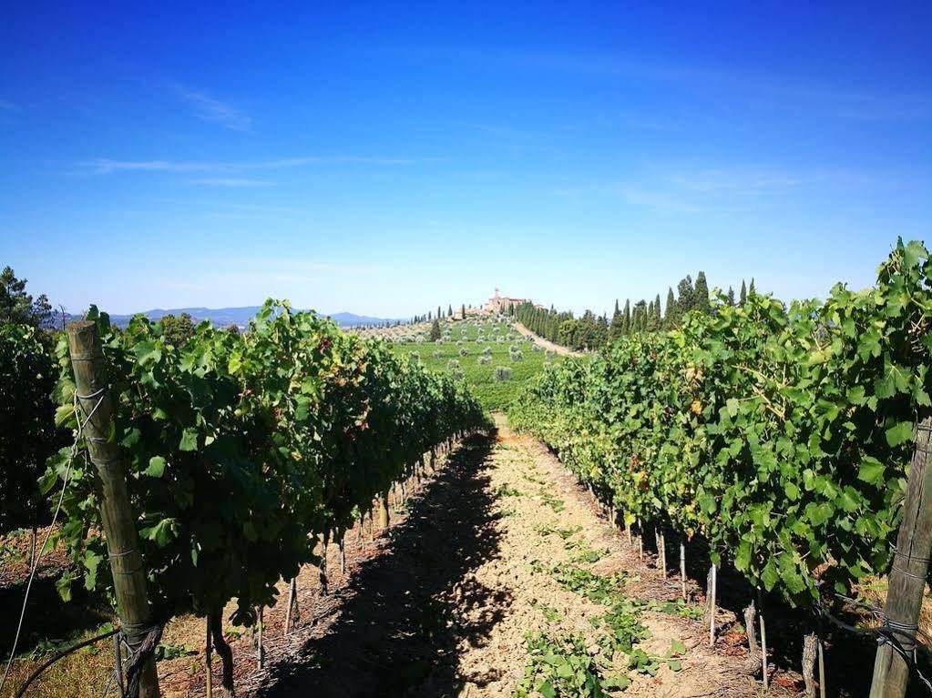 Castello Banfi - Il Borgo - Relais Et Chateaux Hotel Poggio alle Mura Bagian luar foto