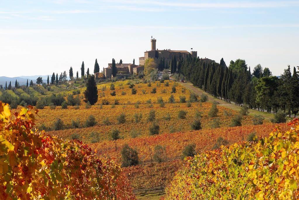 Castello Banfi - Il Borgo - Relais Et Chateaux Hotel Poggio alle Mura Bagian luar foto